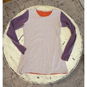 lululemon athletica Long Sleeve Scoop Neck Tee in Light Gray, Purple & Orange